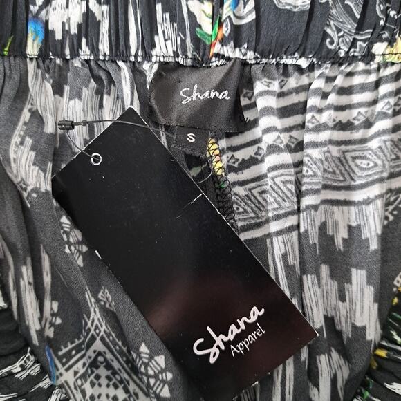 NWT Shana Wide Leg Capri Pants Womens Small Black Tropical Silky Pull On Resort - Picture 3 of 16